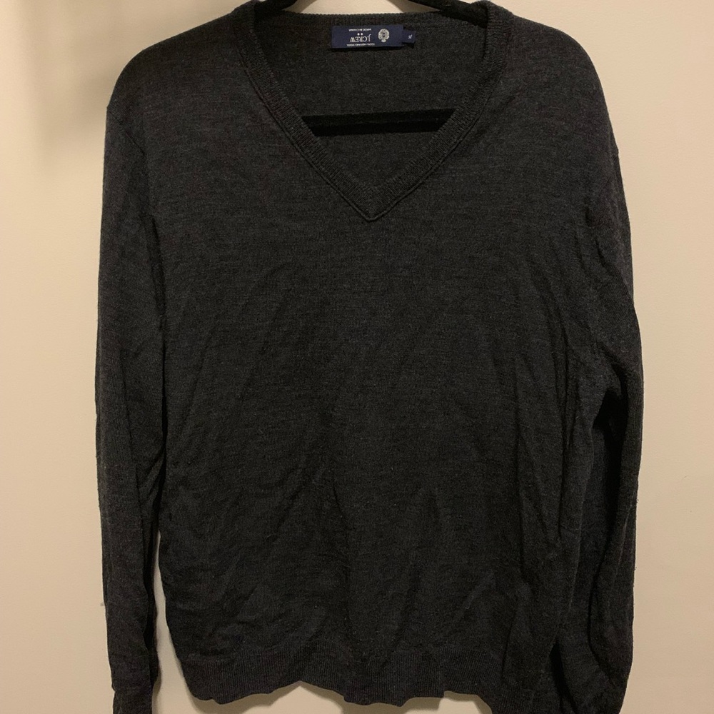 Men’s J Crew sweater
